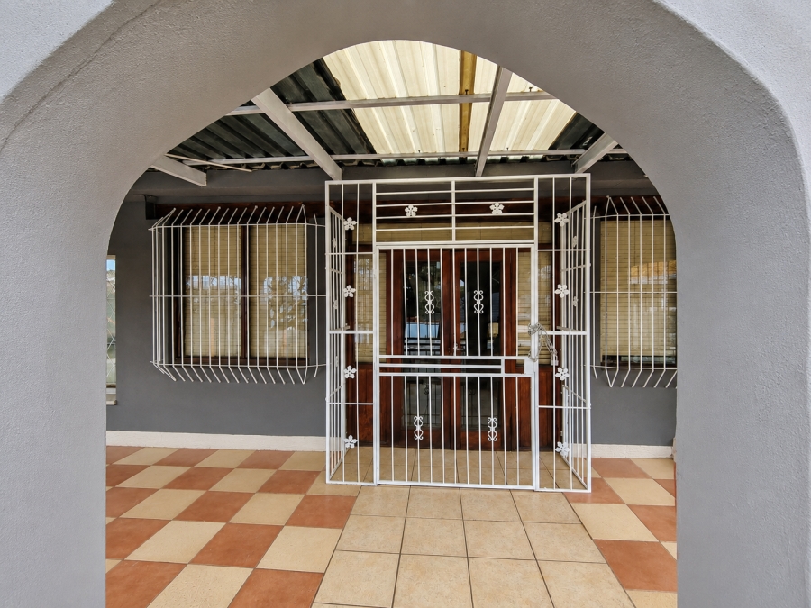 4 Bedroom Property for Sale in Risiville Gauteng