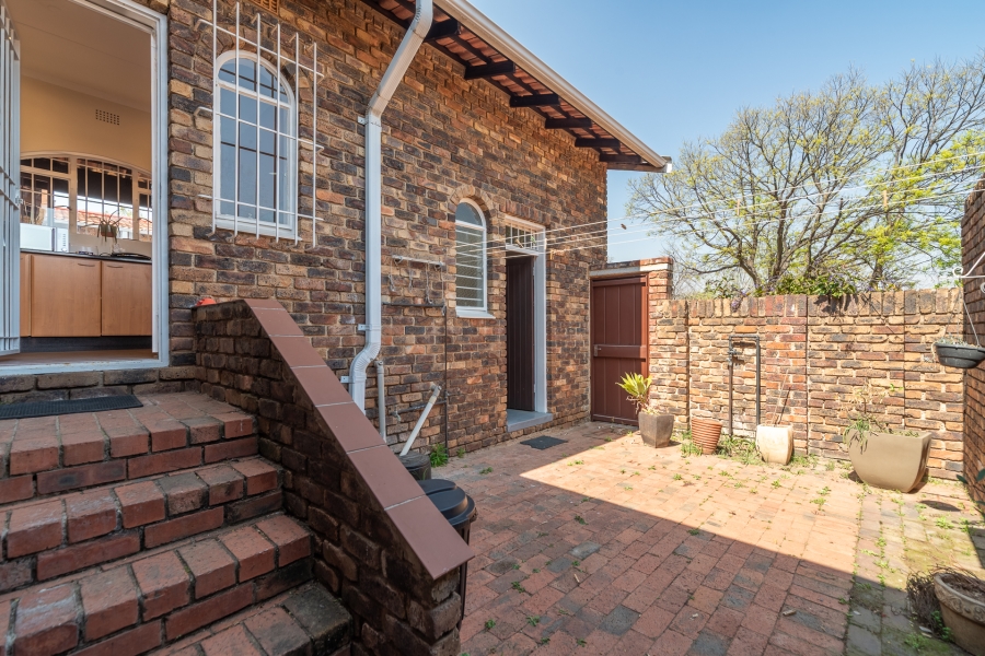 3 Bedroom Property for Sale in Bryanston Gauteng