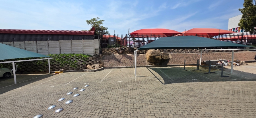 To Let Commercial Property for Rent in Halfway House Gauteng