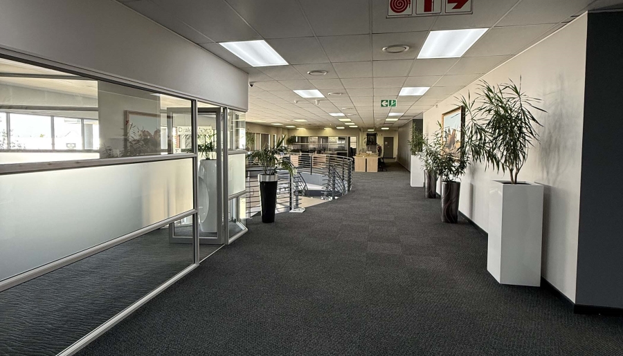 To Let Commercial Property for Rent in Randjespark Gauteng