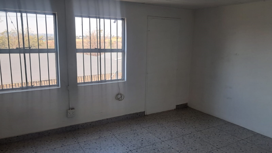To Let Commercial Property for Rent in Highveld Gauteng