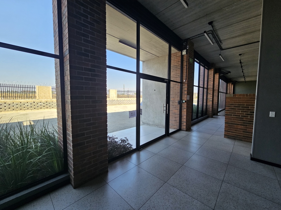To Let Commercial Property for Rent in Knoppieslaagte Gauteng