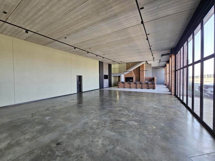 To Let Commercial Property for Rent in Knoppieslaagte Gauteng