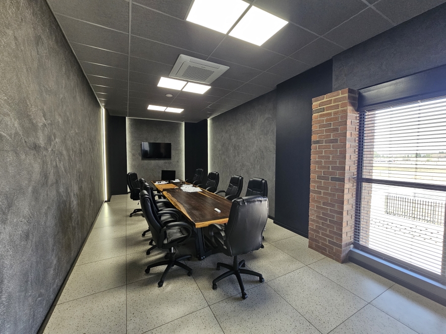To Let Commercial Property for Rent in Knoppieslaagte Gauteng