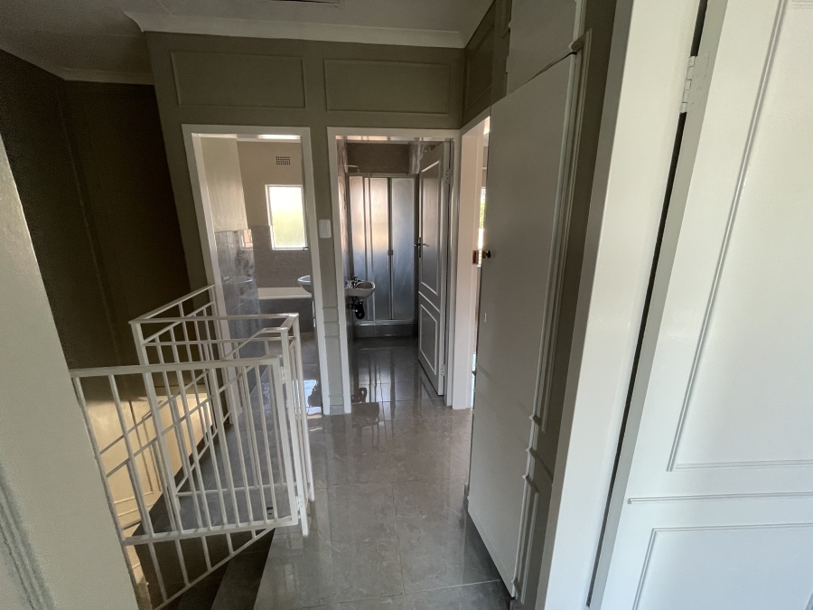 To Let 3 Bedroom Property for Rent in Kew Gauteng