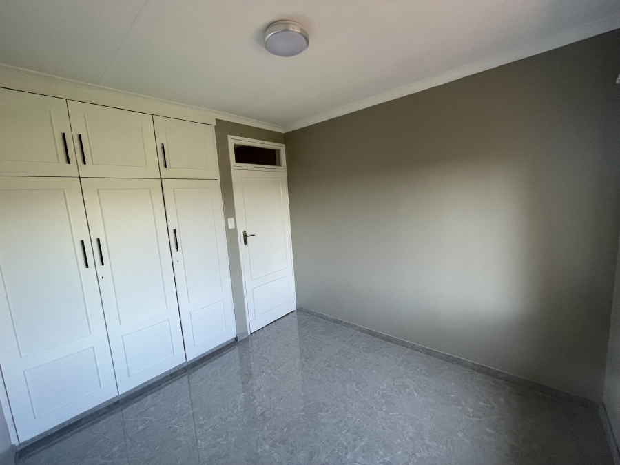 To Let 3 Bedroom Property for Rent in Kew Gauteng