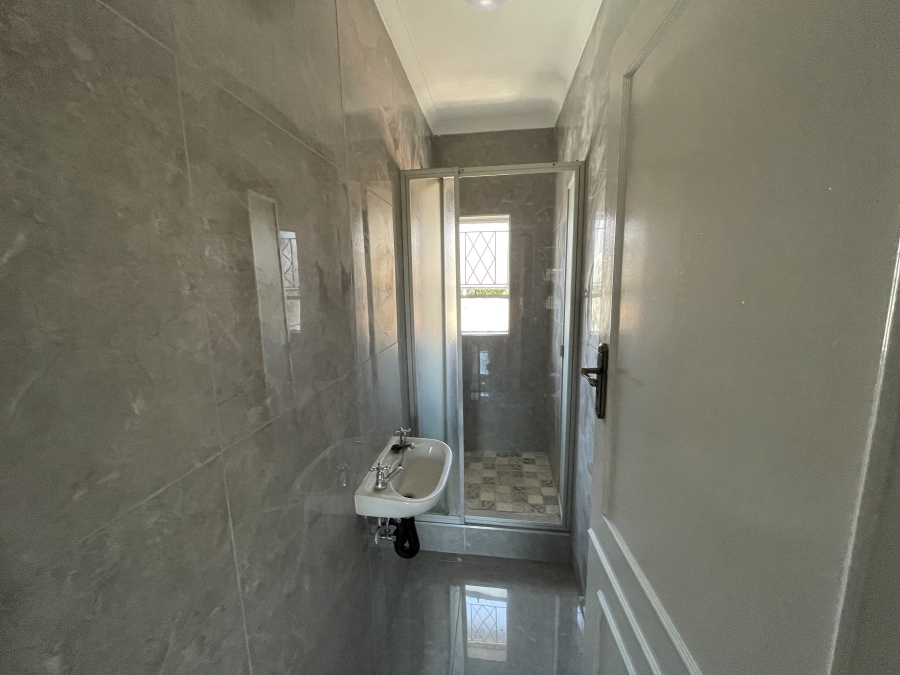 To Let 3 Bedroom Property for Rent in Kew Gauteng
