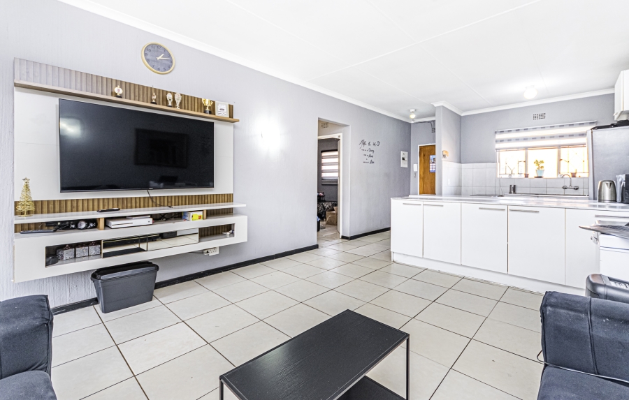 2 Bedroom Property for Sale in Florida Gauteng
