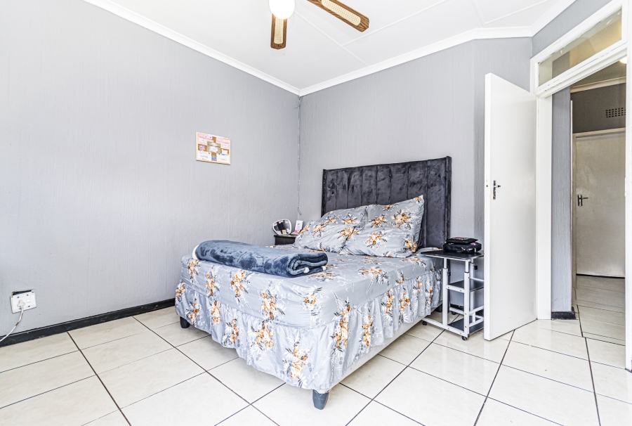 2 Bedroom Property for Sale in Florida Gauteng