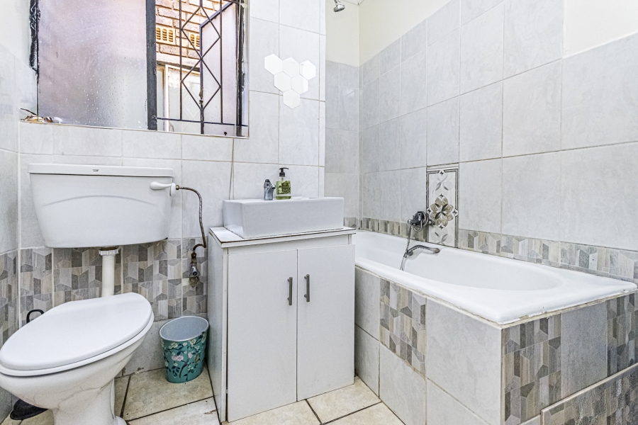2 Bedroom Property for Sale in Florida Gauteng