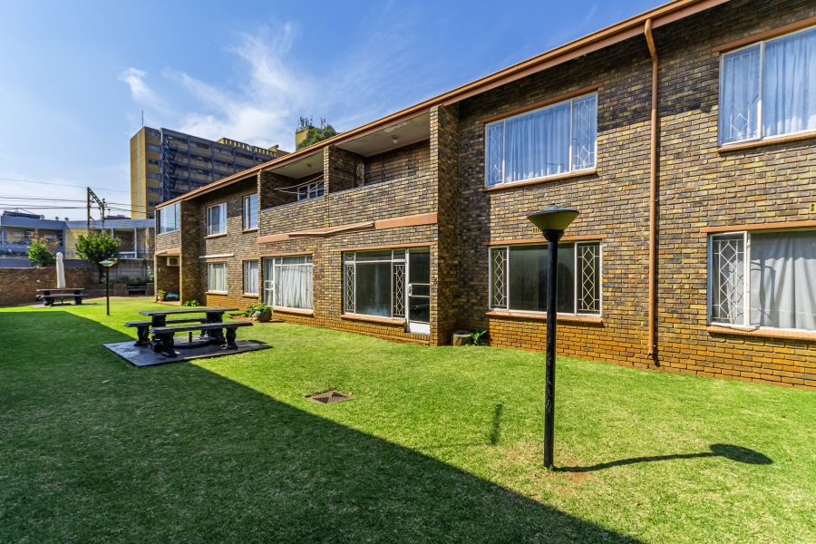 2 Bedroom Property for Sale in Florida Gauteng