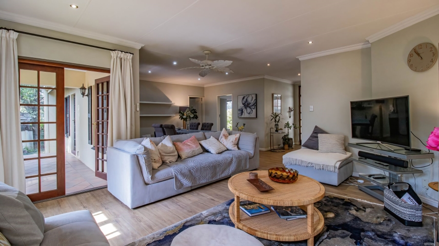 3 Bedroom Property for Sale in Lonehill Gauteng