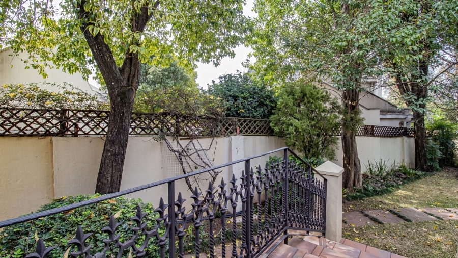 3 Bedroom Property for Sale in Lonehill Gauteng
