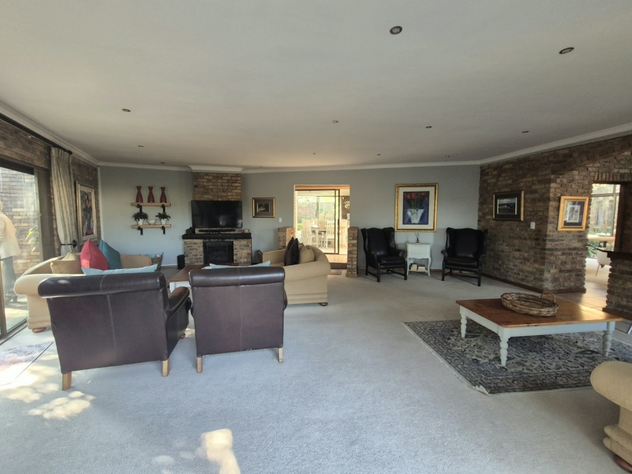 3 Bedroom Property for Sale in Glenvista Gauteng