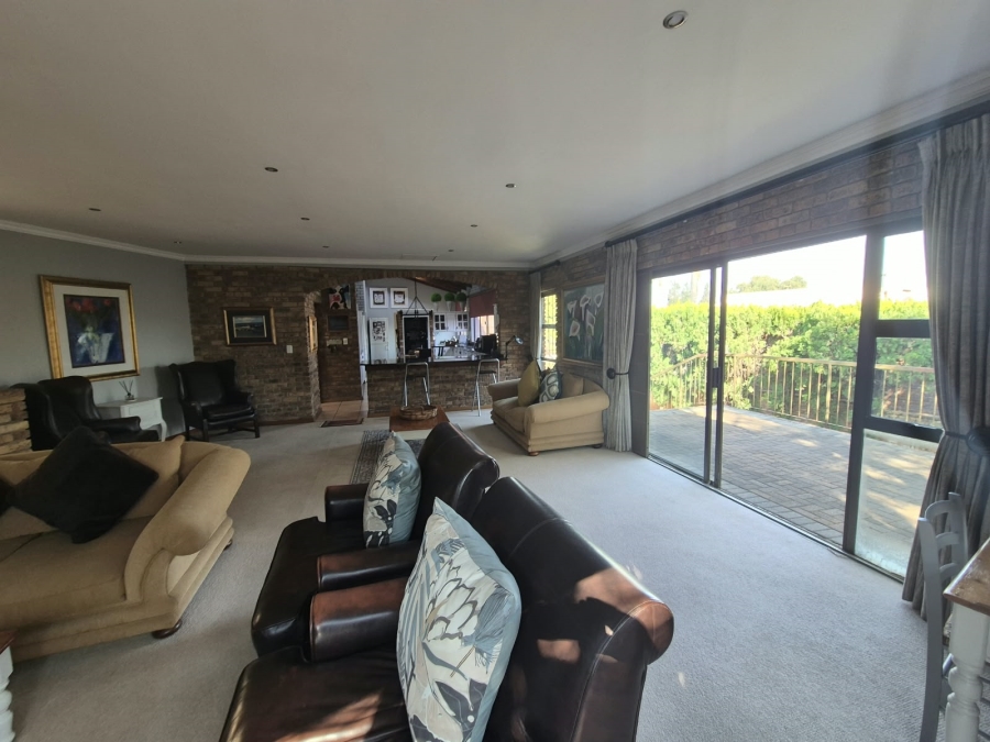 3 Bedroom Property for Sale in Glenvista Gauteng