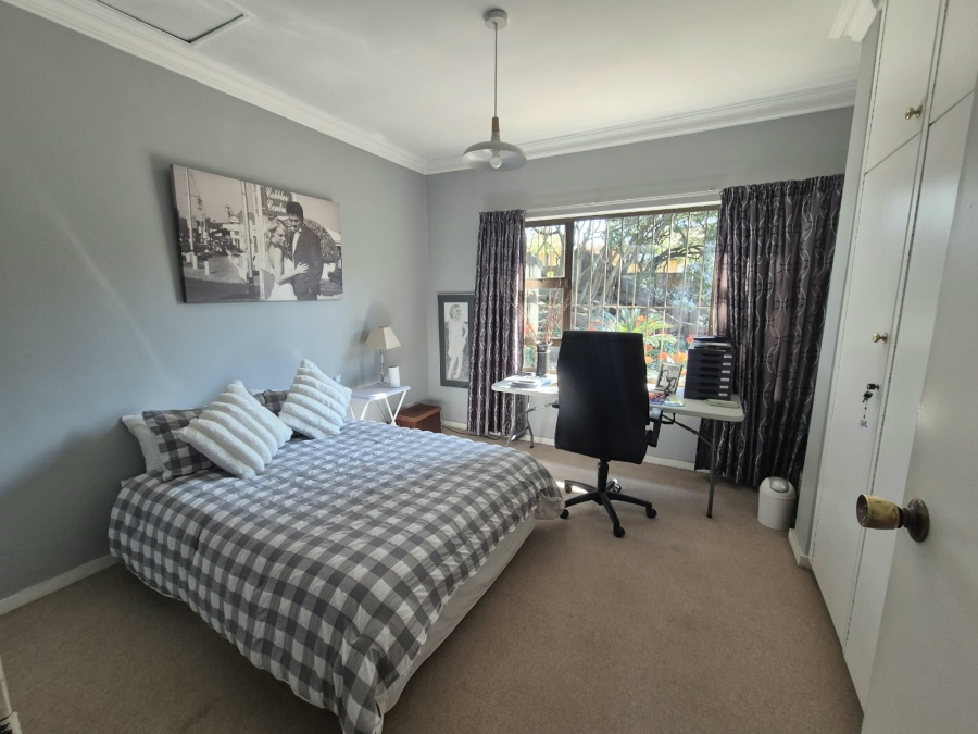 3 Bedroom Property for Sale in Glenvista Gauteng