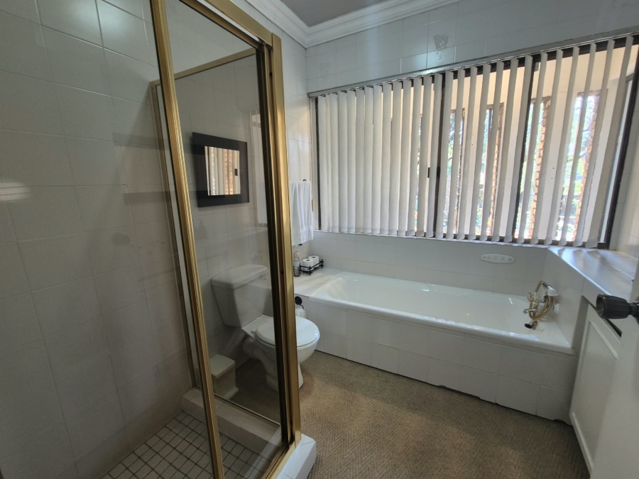 3 Bedroom Property for Sale in Glenvista Gauteng