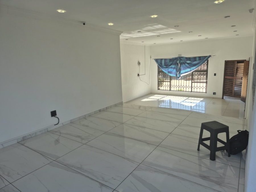 4 Bedroom Property for Sale in Bassonia Gauteng
