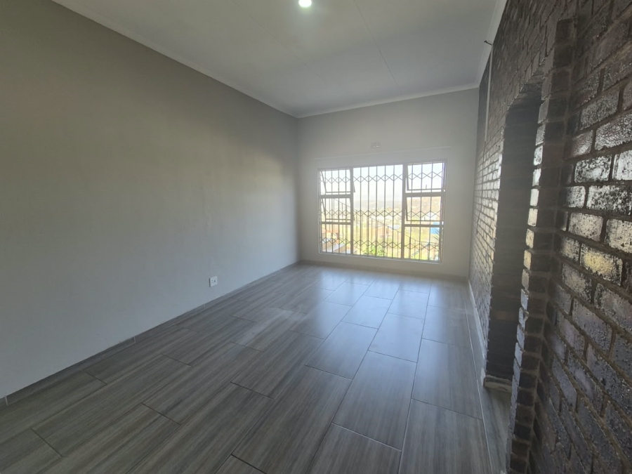 4 Bedroom Property for Sale in Bassonia Gauteng