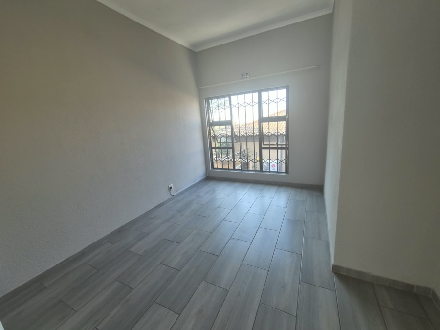 4 Bedroom Property for Sale in Bassonia Gauteng