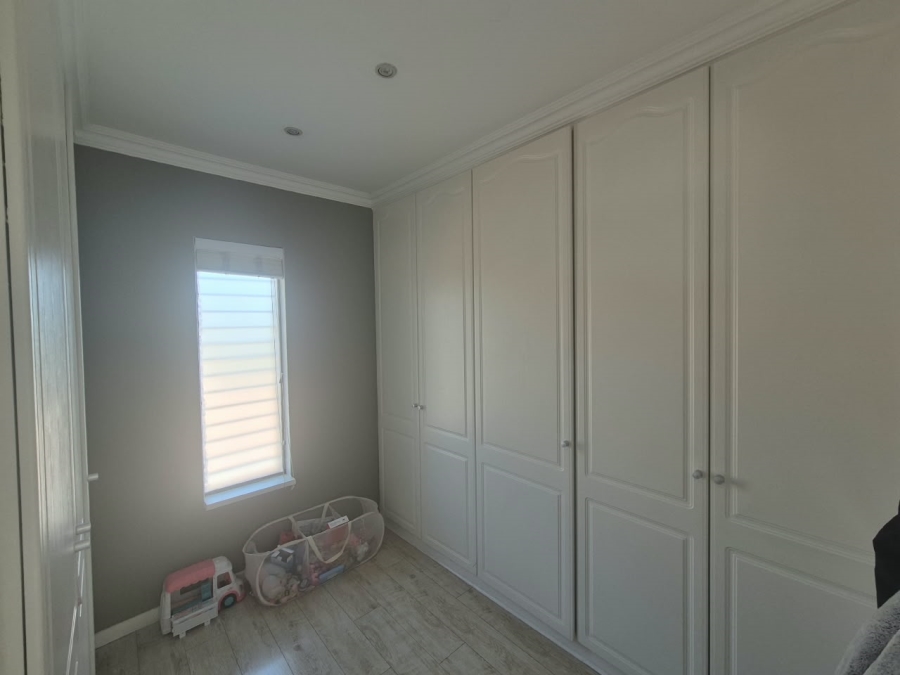 4 Bedroom Property for Sale in Bassonia Gauteng