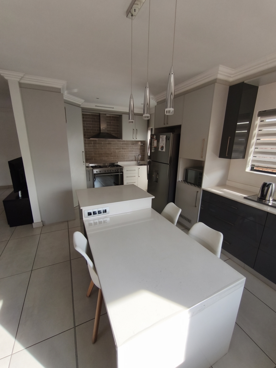 3 Bedroom Property for Sale in Dayanglen Gauteng