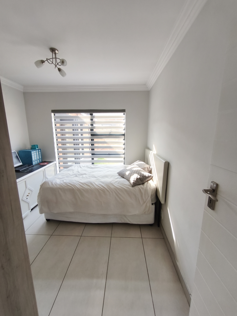 3 Bedroom Property for Sale in Dayanglen Gauteng
