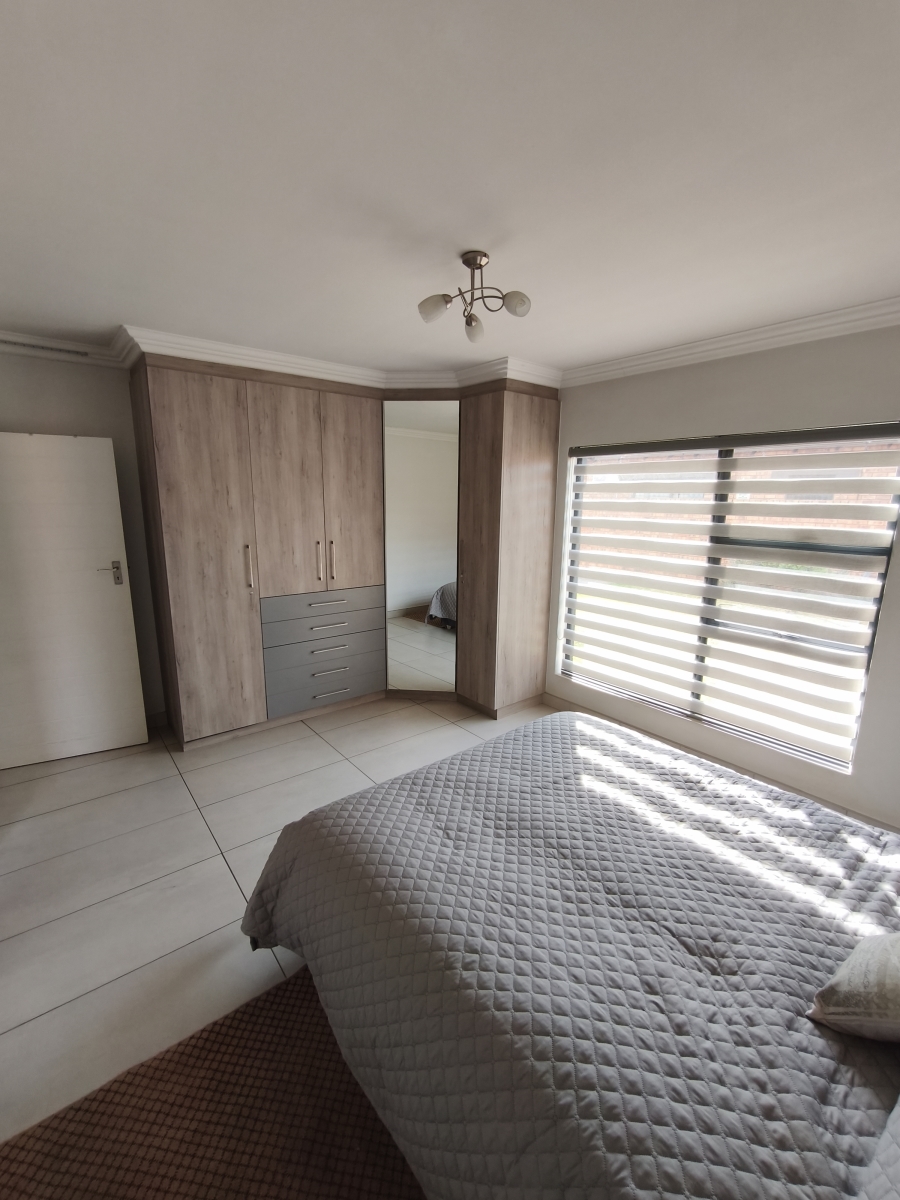 3 Bedroom Property for Sale in Dayanglen Gauteng