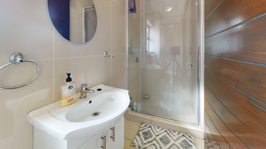 2 Bedroom Property for Sale in Eveleigh Gauteng