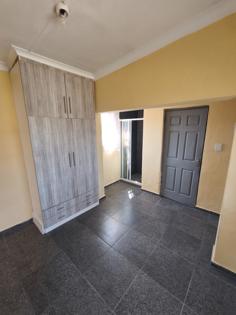 1 Bedroom Property for Sale in Cinderella Gauteng