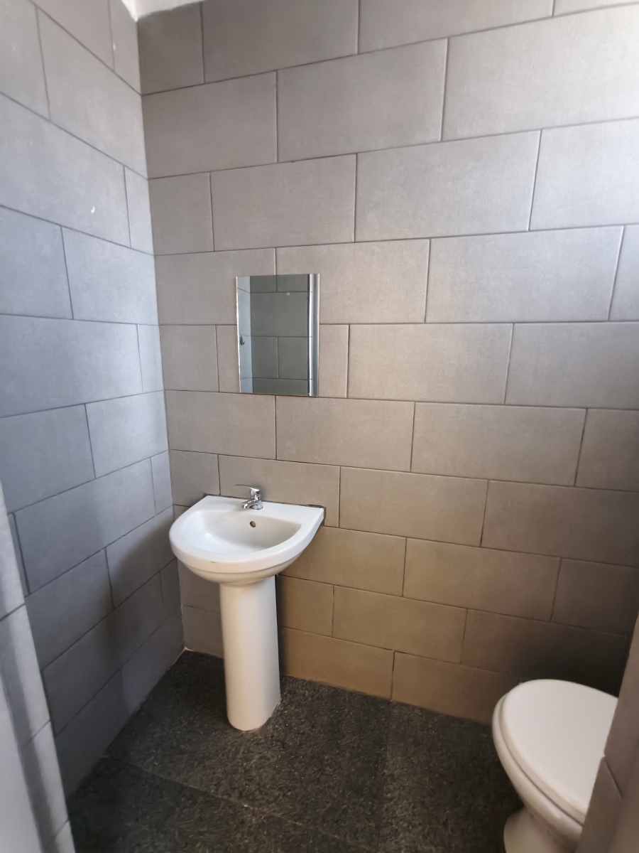 1 Bedroom Property for Sale in Cinderella Gauteng