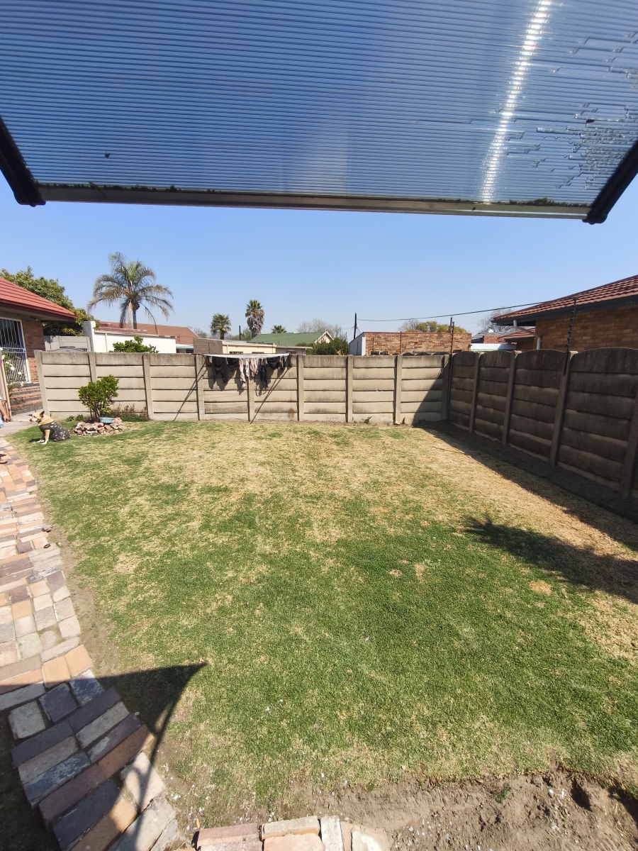 1 Bedroom Property for Sale in Cinderella Gauteng