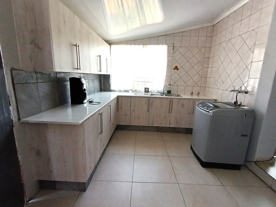 3 Bedroom Property for Sale in Brakpan Central Gauteng