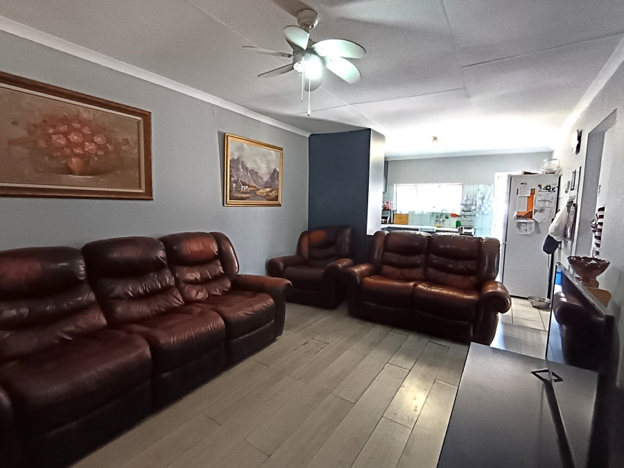 3 Bedroom Property for Sale in Brakpan Central Gauteng