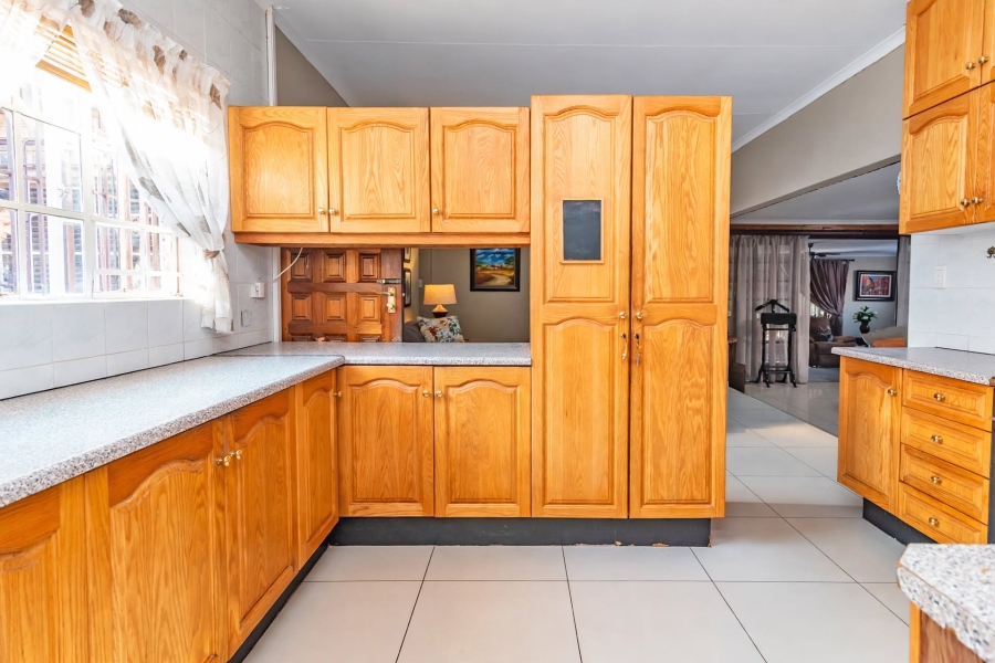 3 Bedroom Property for Sale in Noordheuwel Gauteng