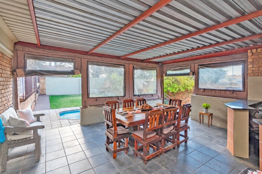3 Bedroom Property for Sale in Noordheuwel Gauteng