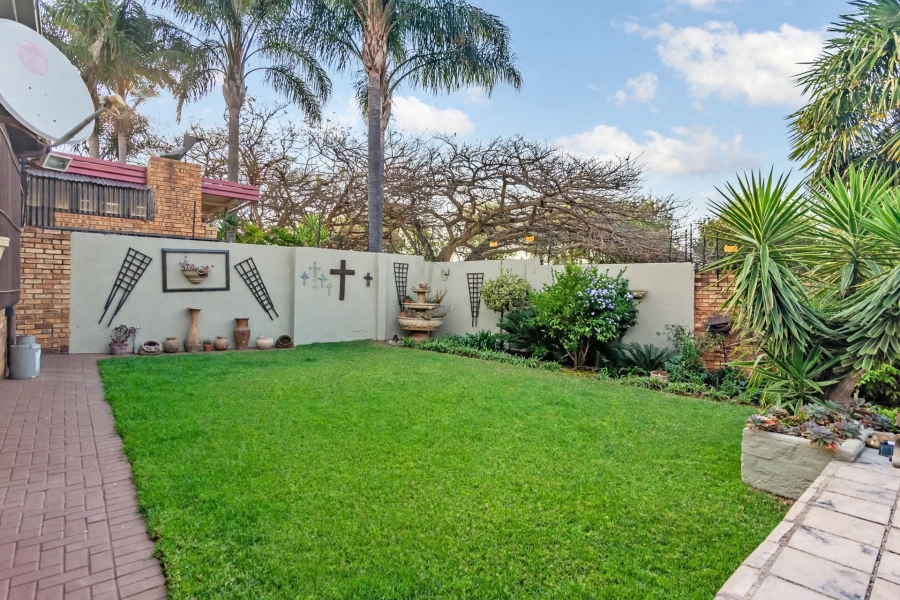 3 Bedroom Property for Sale in Noordheuwel Gauteng