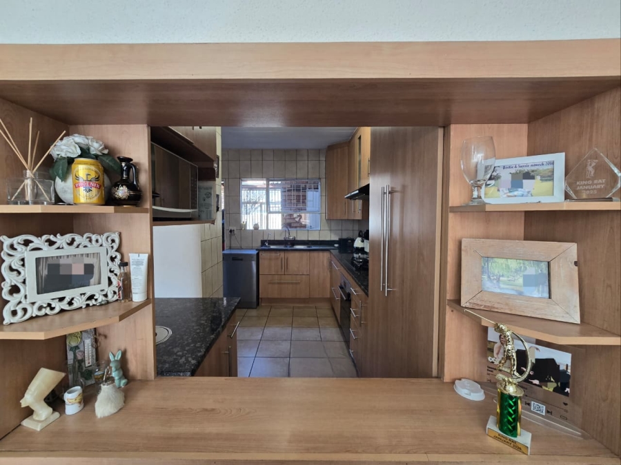 3 Bedroom Property for Sale in New Redruth Gauteng