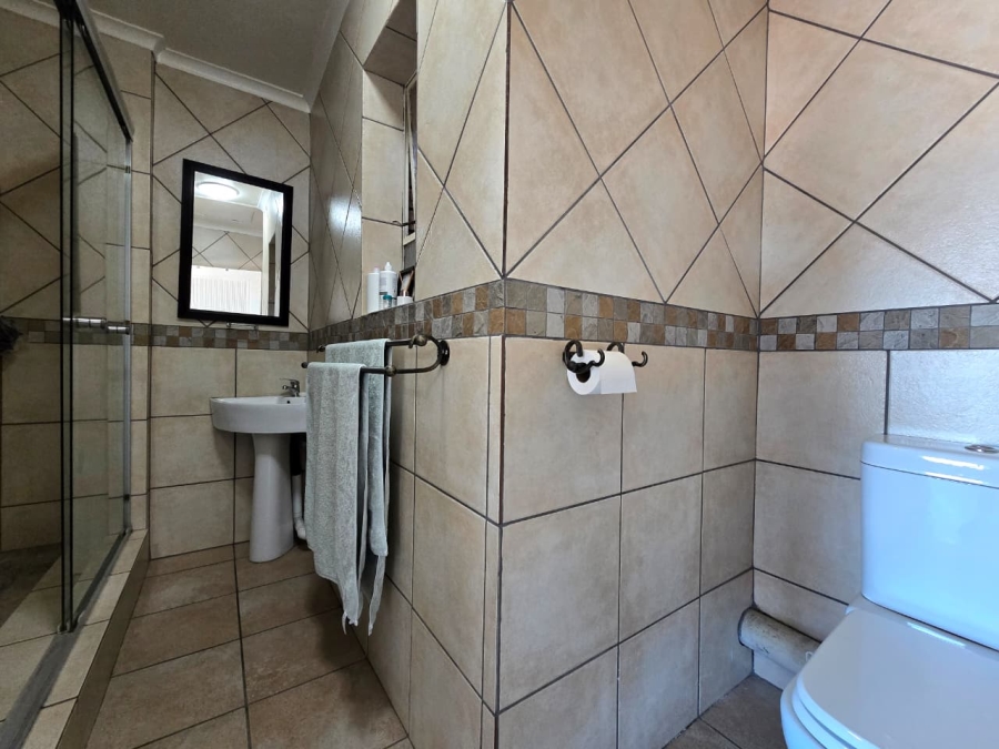 3 Bedroom Property for Sale in New Redruth Gauteng