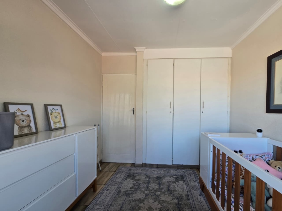 3 Bedroom Property for Sale in New Redruth Gauteng
