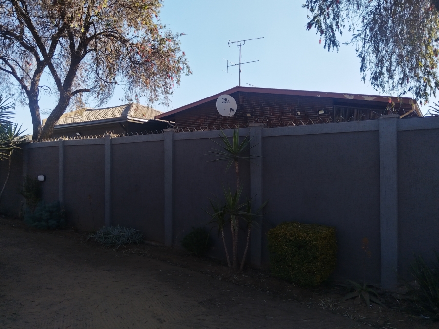 4 Bedroom Property for Sale in Vanderbijlpark CE 3 Gauteng