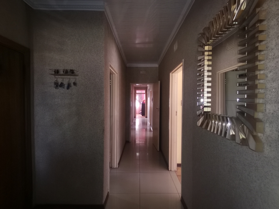 4 Bedroom Property for Sale in Vanderbijlpark CE 3 Gauteng