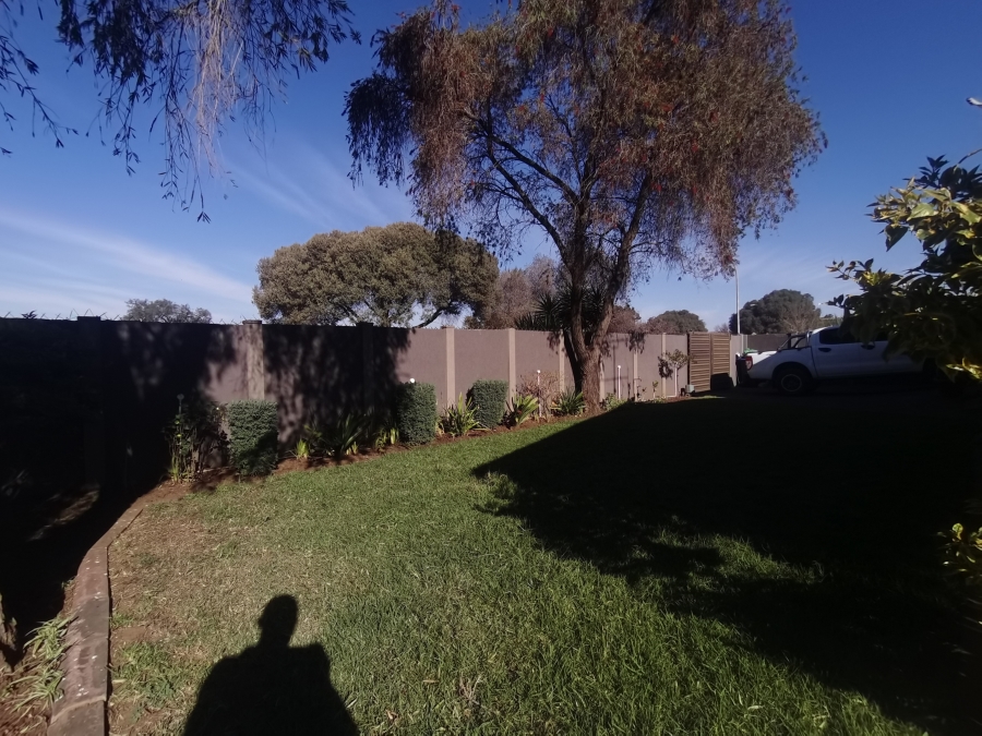 4 Bedroom Property for Sale in Vanderbijlpark CE 3 Gauteng