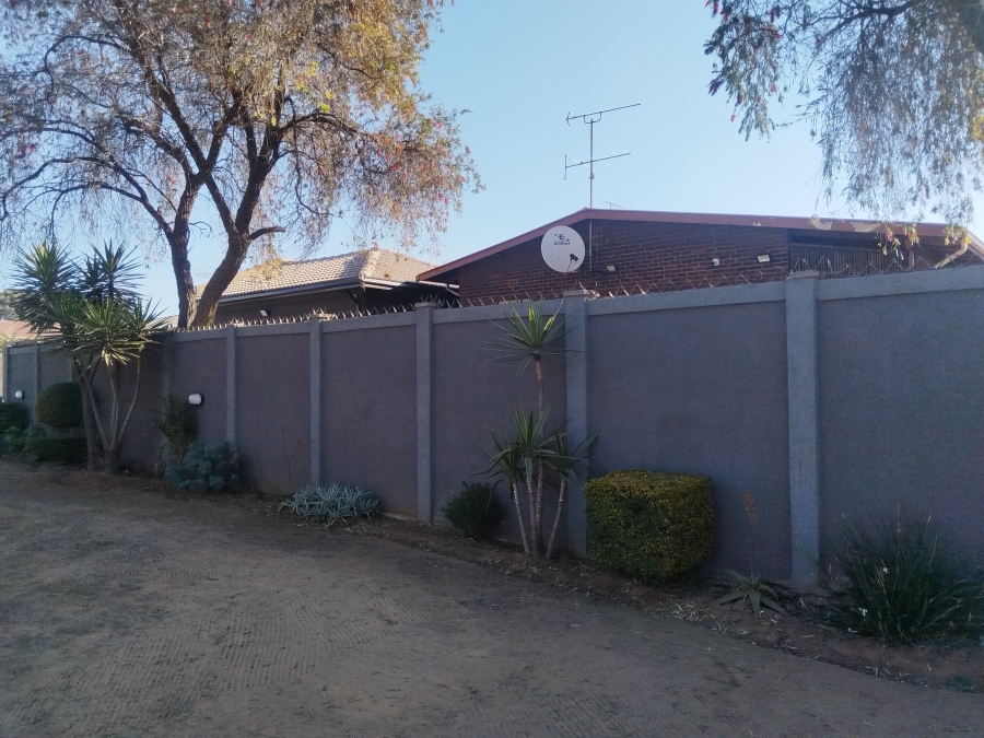 4 Bedroom Property for Sale in Vanderbijlpark CE 3 Gauteng