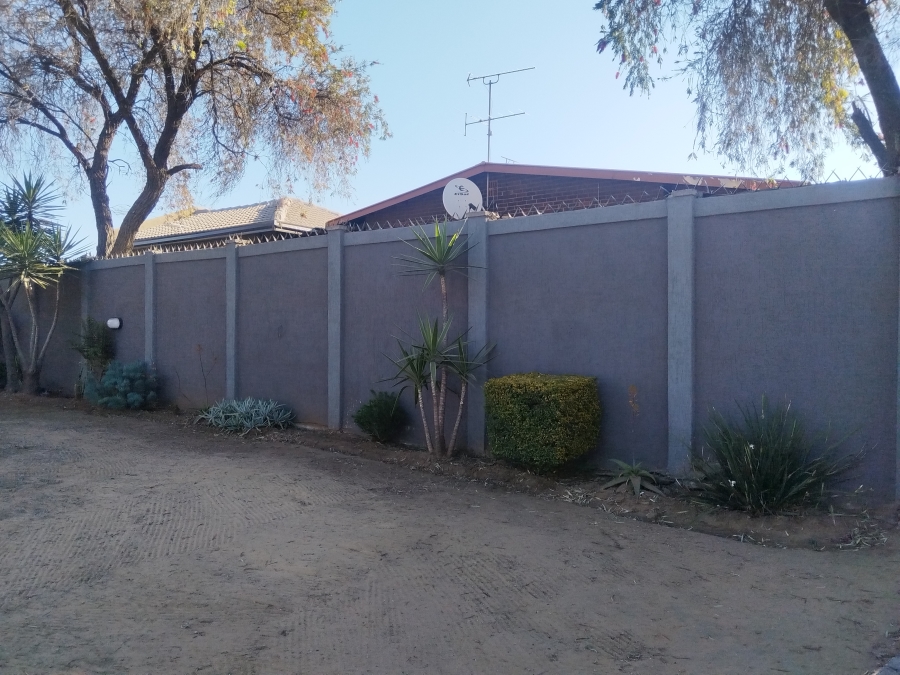 4 Bedroom Property for Sale in Vanderbijlpark CE 3 Gauteng