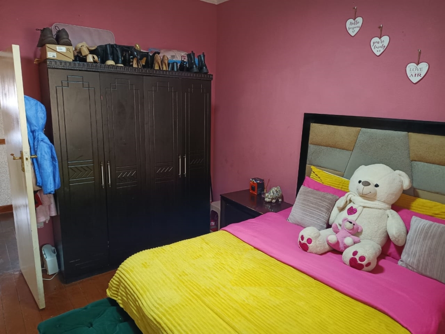 5 Bedroom Property for Sale in Rosettenville Gauteng
