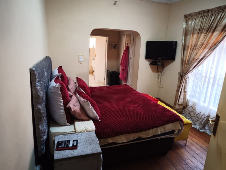 5 Bedroom Property for Sale in Rosettenville Gauteng
