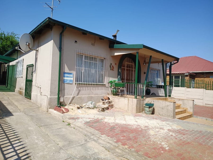 5 Bedroom Property for Sale in Rosettenville Gauteng