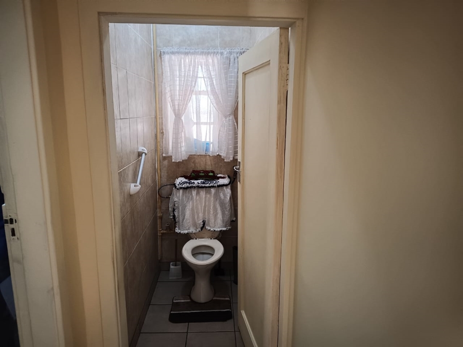 2 Bedroom Property for Sale in South Hills Gauteng