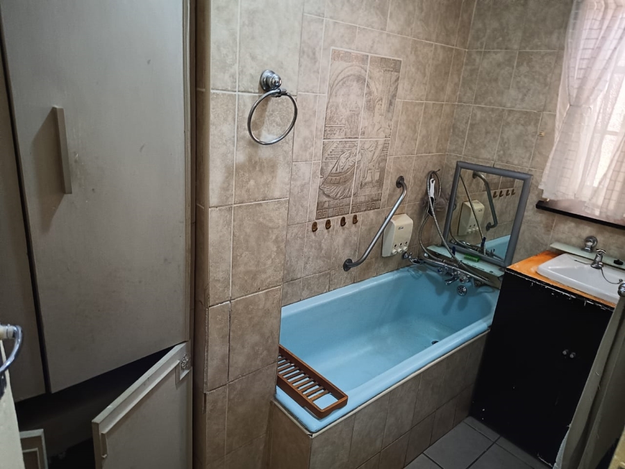 2 Bedroom Property for Sale in South Hills Gauteng
